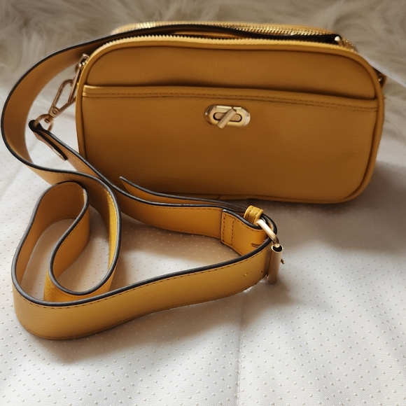 Time and Tru Crossbody Bag/Purse. Color:Yellow. Brand new. - Picture 7 of 10